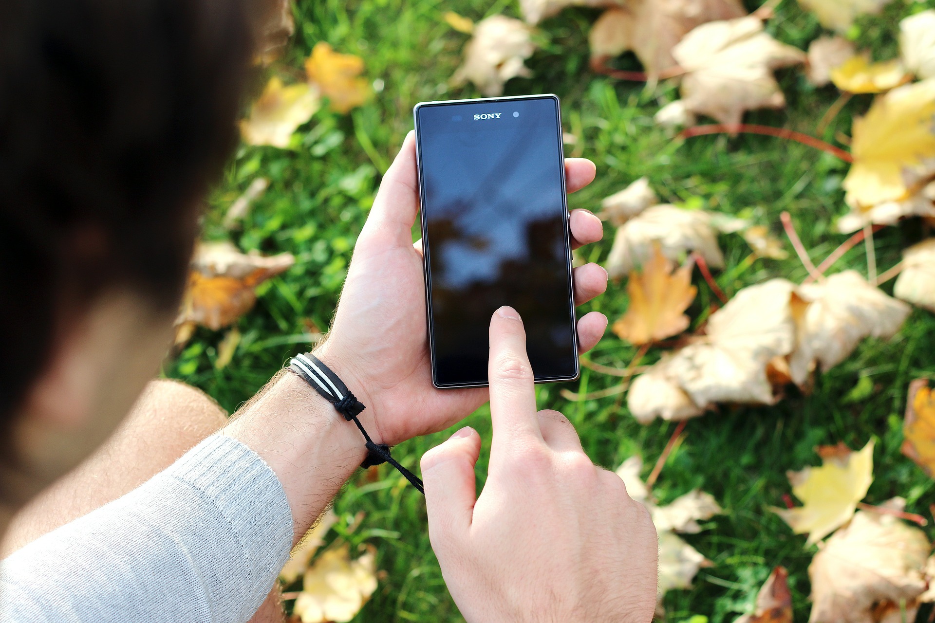 COVID-19 contact tracing app